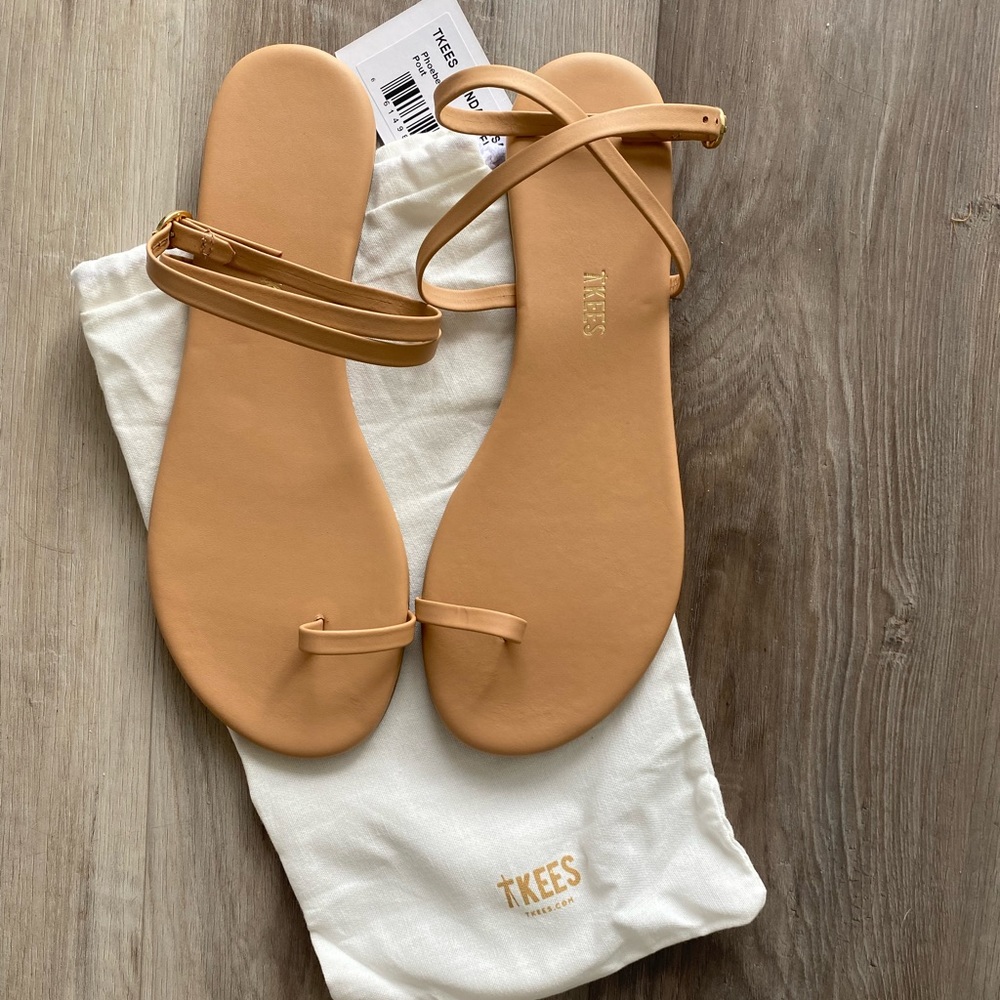 NEW WITH TAGS TKEES SANDALS